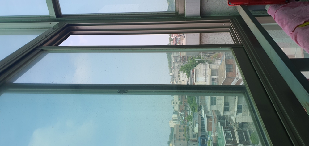 e263ae6d-680a-468c-853c-7238b57bee52.jpg